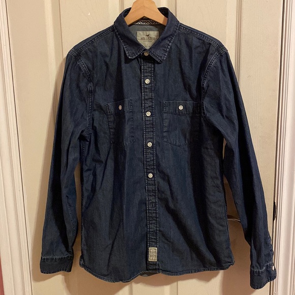 ✨3/$40✨ Hollister Denim-Style Button-Down - Picture 1 of 4